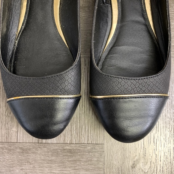 Black and gold flats size 8 - Picture 2 of 8